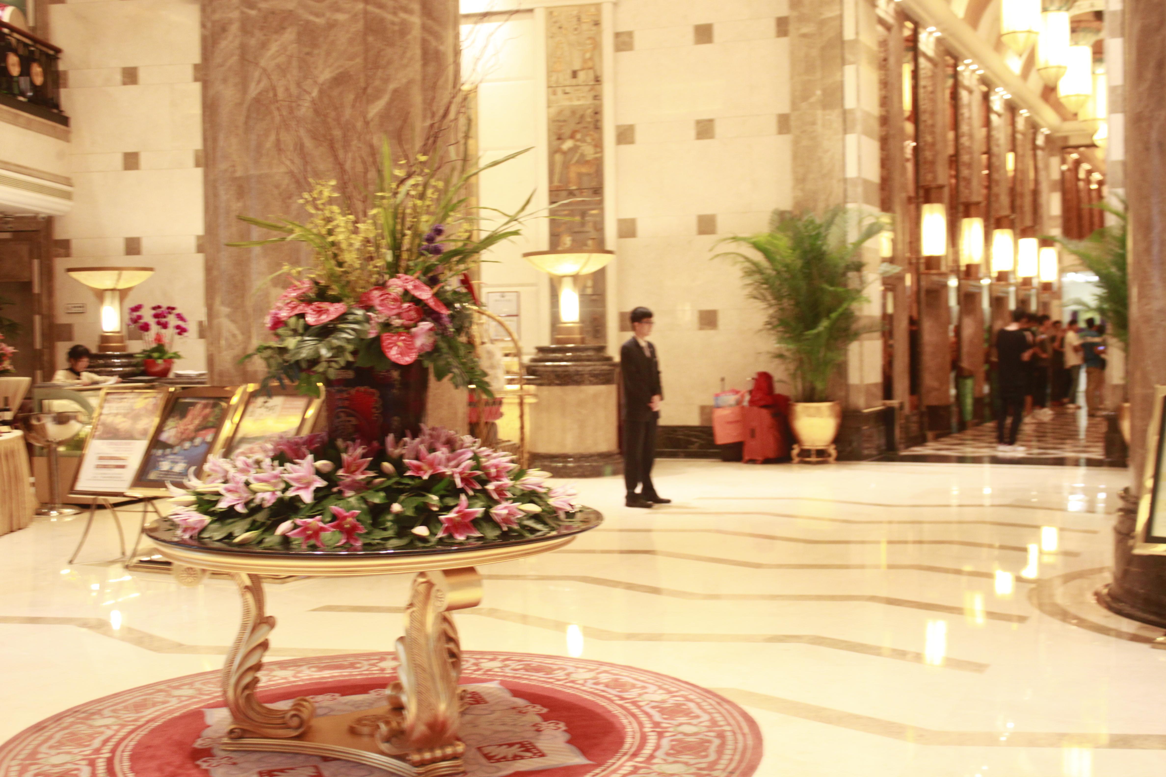 Royal Mediterranean Hotel Guangzhou Exterior foto
