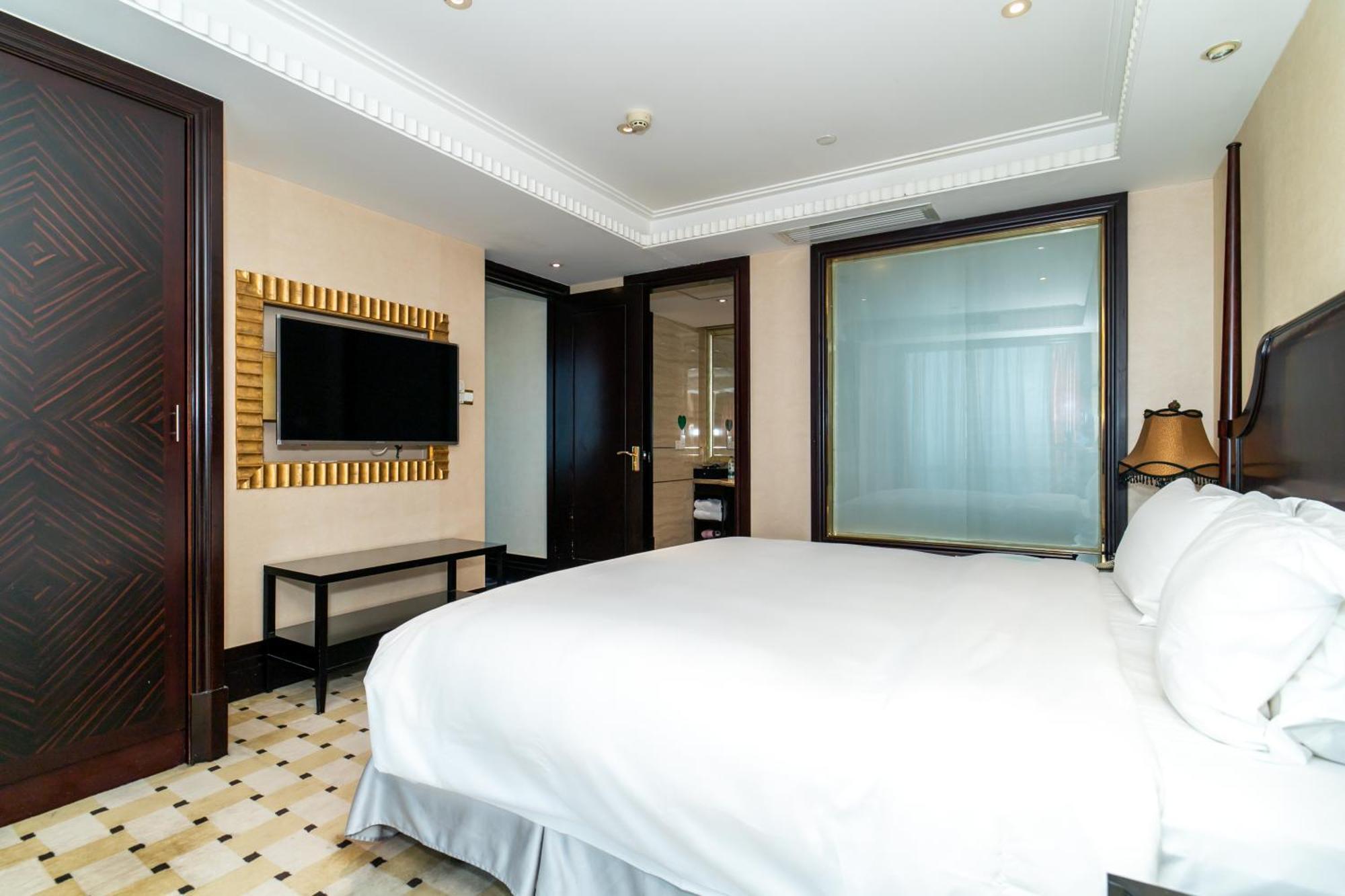 Royal Mediterranean Hotel Guangzhou Exterior foto