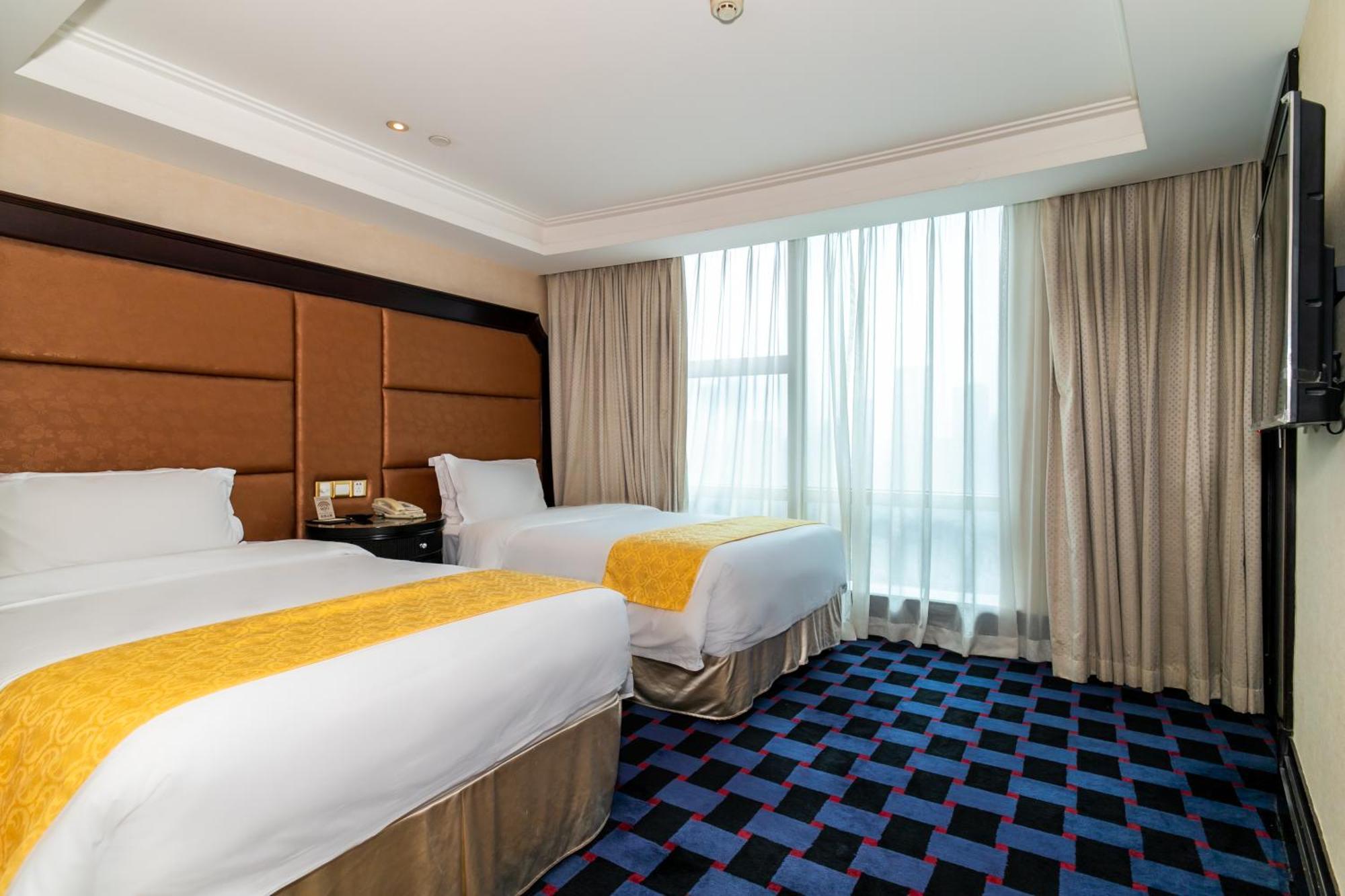 Royal Mediterranean Hotel Guangzhou Exterior foto